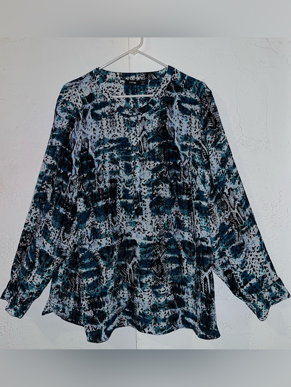 APT 9 Limited Edition Crew Neck Half Zipper Collar Blouse